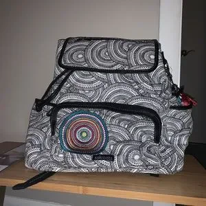 Sakroots | Bags | Sakroots Artist Circle Fleetwood Backpack  display picture 3